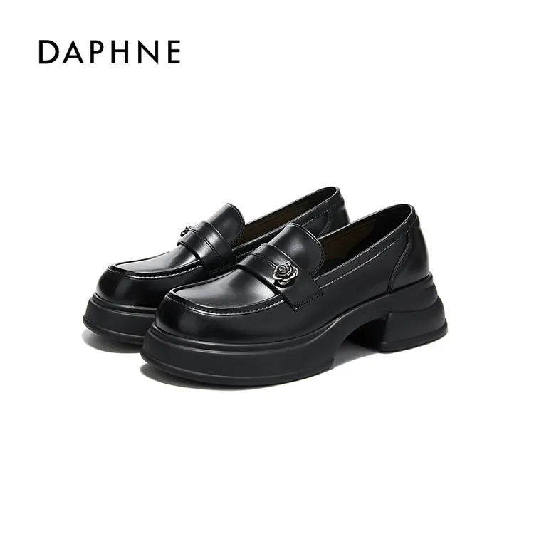 达芙妮品牌女鞋5.2CM秋冬乐福鞋粗跟增高复古经典时尚百搭简约