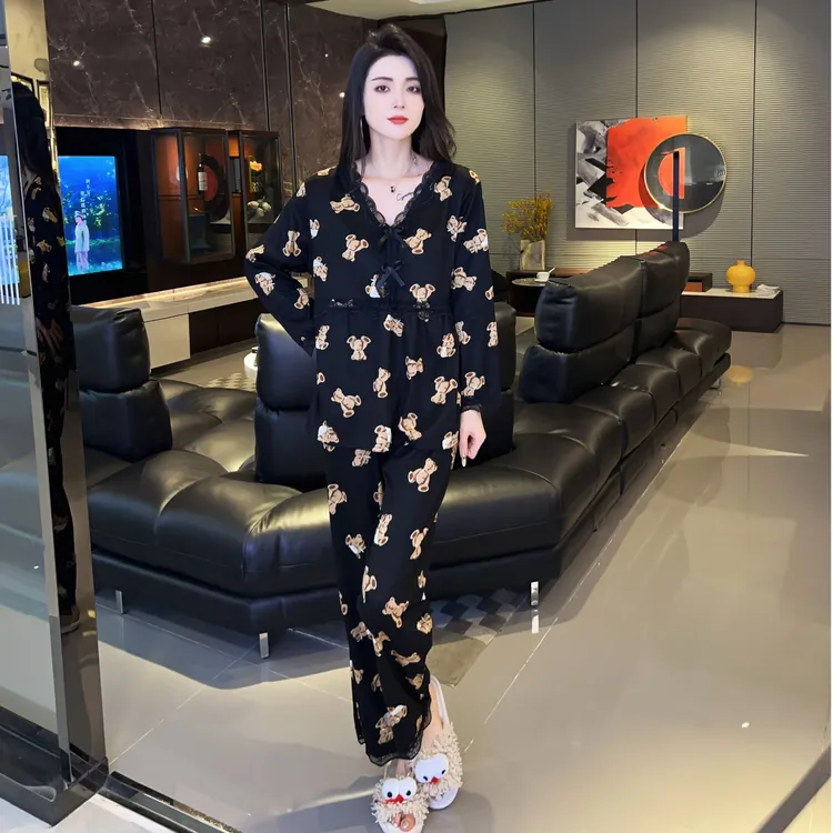 大码女秋冬德绒睡衣韩版小熊豹纹宽松V领显瘦宽松可外穿长袖长裤