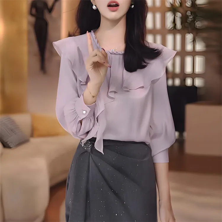 法式气质立体花朵荷叶领衬衫女秋季新款时尚百搭通勤圆领打底上衣