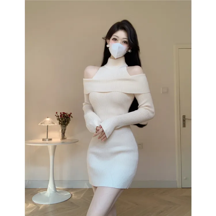 2025秋冬新款圆领假两件短裙露肩针织连衣裙性感设计感法式气质女