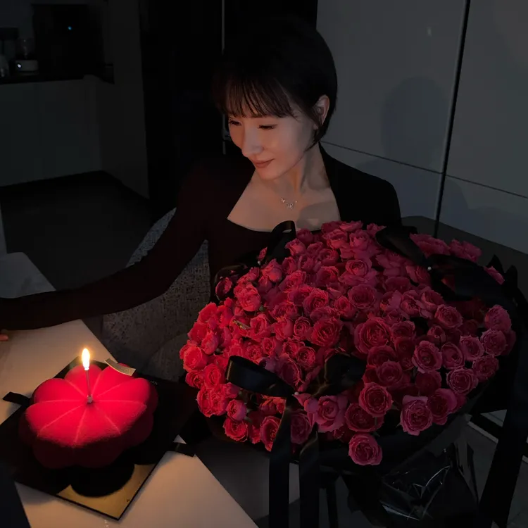 【郝洁】“小女人”高级气质百搭性感纯欲蚕丝羊毛平口小衫3919