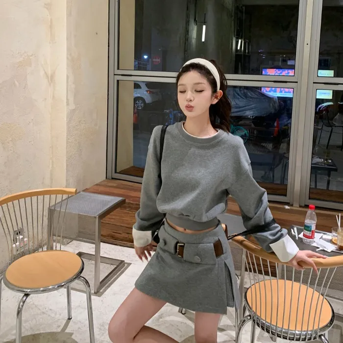 设计感撞色拼接长袖套头卫衣女秋季休闲套装开叉高腰半身裙两件套