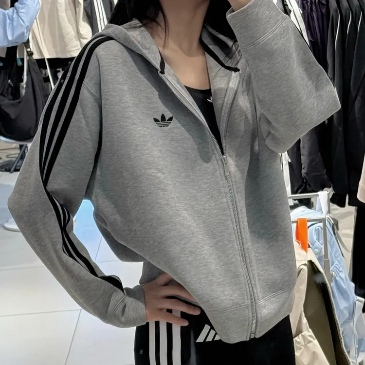 adidas/阿迪达斯女款简约风长袖时尚运动连帽夹克外套 JY2620