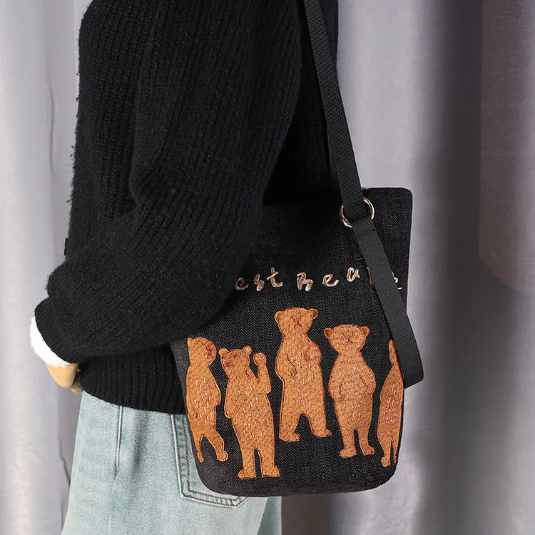 水桶包高级感大容量单肩刺绣斜挎小众手提女式包包