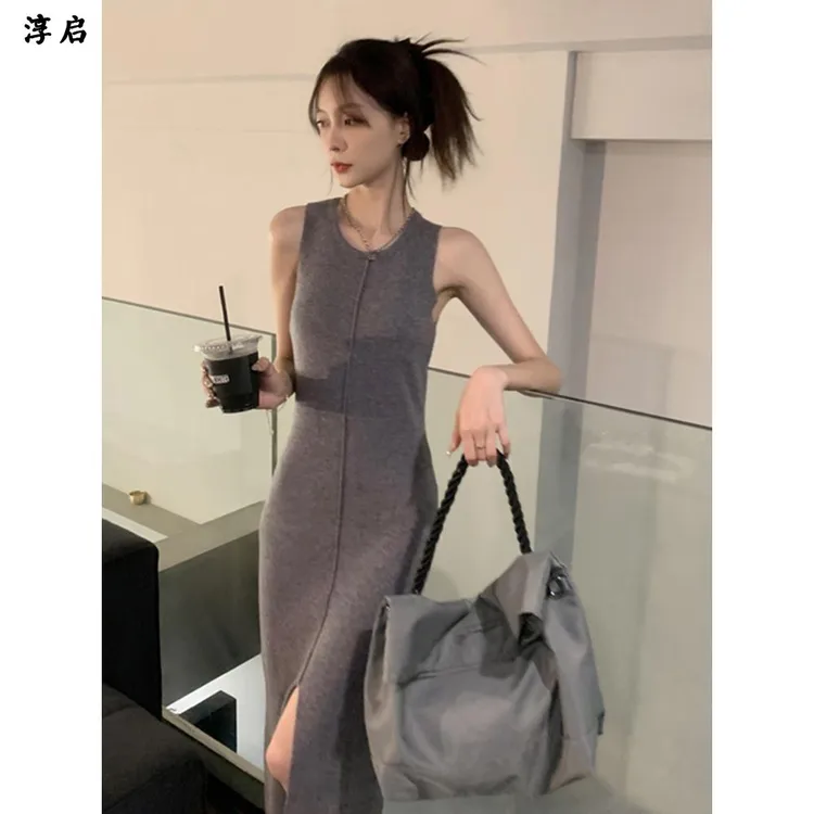 淳启针织背心毛衣吊带连衣裙女大衣内搭打底修身包臀海边度假长裙