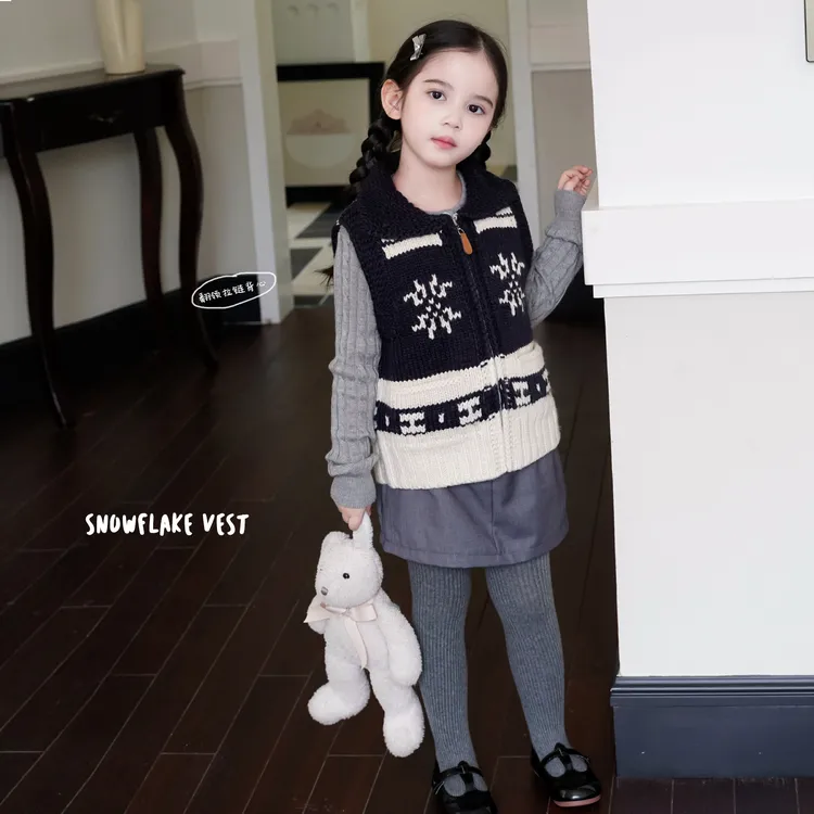 AnnieGirl秋季新款复古提花针织毛衣刺绣马甲女童时髦套装2025