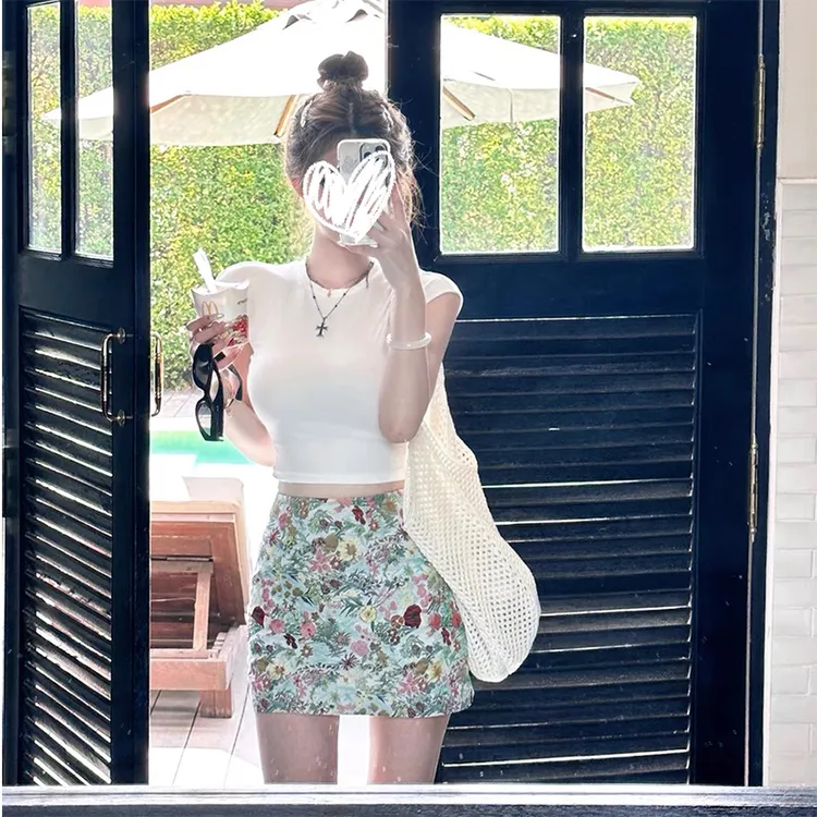 美式正肩圆领短袖T恤女夏季纯欲风修身辣妹上衣碎花半身裙两件套
