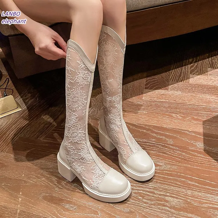 长筒马丁靴女2025新款夏季薄款透气高筒蕾丝网纱镂空骑士长靴白色