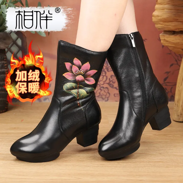 相伴复古真皮牛皮女士粗跟长靴民族风中老年加绒国风靴53335