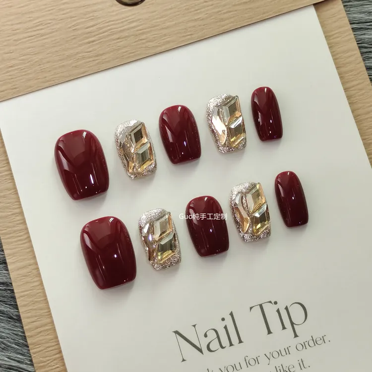 美甲纯手工穿戴甲贴片红色显白小短甲爆闪镶钻高级气质拆卸短款甲
