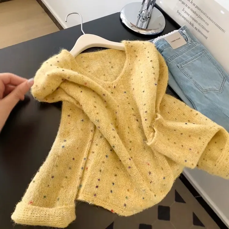 法式时尚气质V领彩色点点套头针织衫秋季2025新款设计感宽松上衣