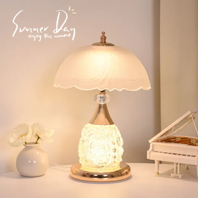 雷士轻奢水晶台灯卧室床头灯花瓣欧式2025新款高级感主卧结婚床头