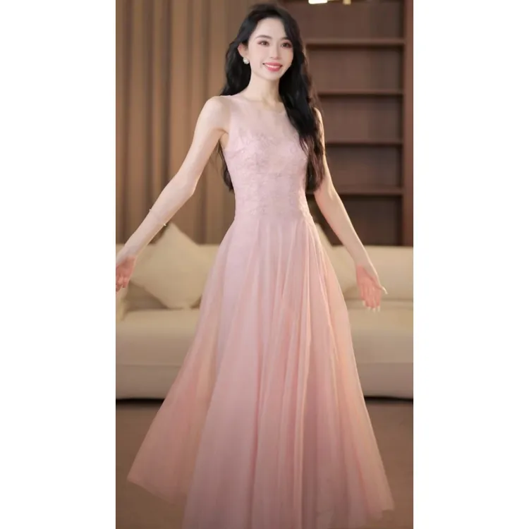 【yola】怦然心动夏季新款高级法式气质显瘦A摆连衣裙-YL11539