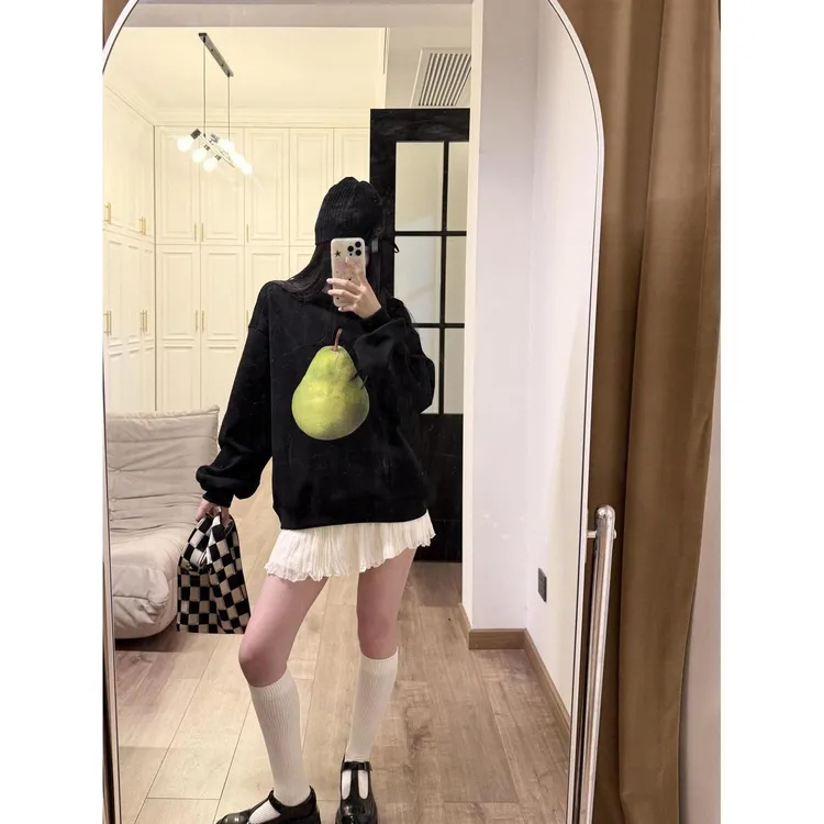 2025新款甜酷高街学院风水果印花圆领卫衣女春秋季加绒保暖上衣服