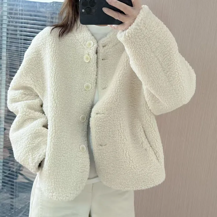 1002 皮毛一体公主风短款保暖女装毛呢外套冬季开衫加厚厚款长款