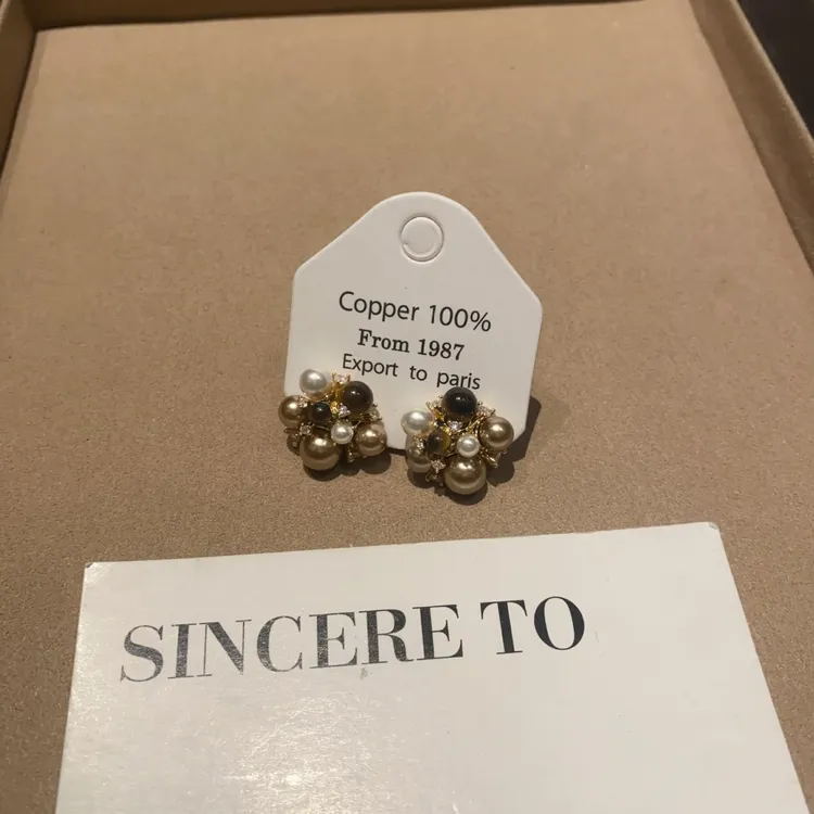 铜合金铜耳饰 小众精致复古法式秋冬设计感高级感珍珠耳环耳钉ins