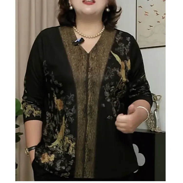 5501大码高档妈妈装洋气3D印花V领上衣女2025秋季新款气质T恤小衫