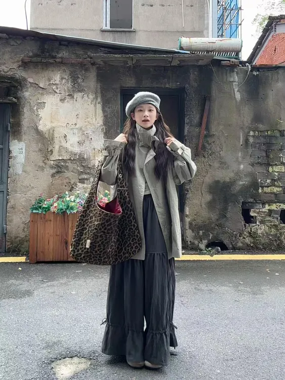 2025秋季新款韩系松弛感穿搭立领风衣外套搭配休闲裤显瘦两件套女