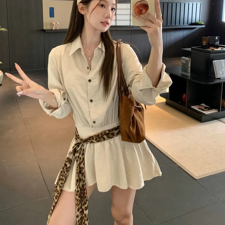 秋季小众白色长袖polo领衬衫裙女别致豹纹飘带收腰短款