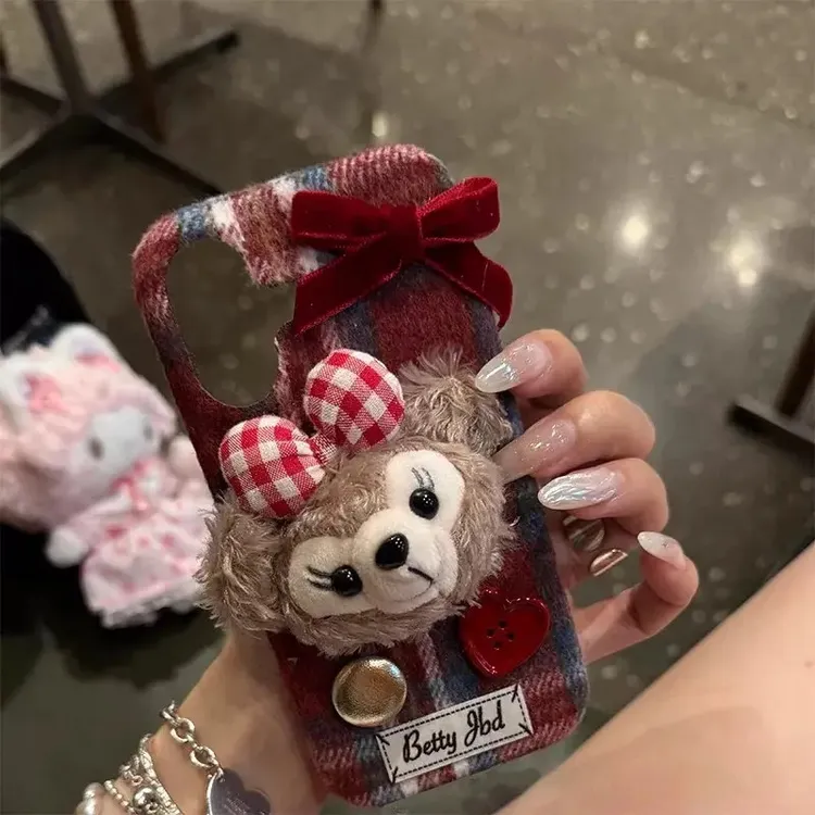 秋冬卡通红格纹达菲熊适用苹果17promax手机壳iPhone16/15保护套