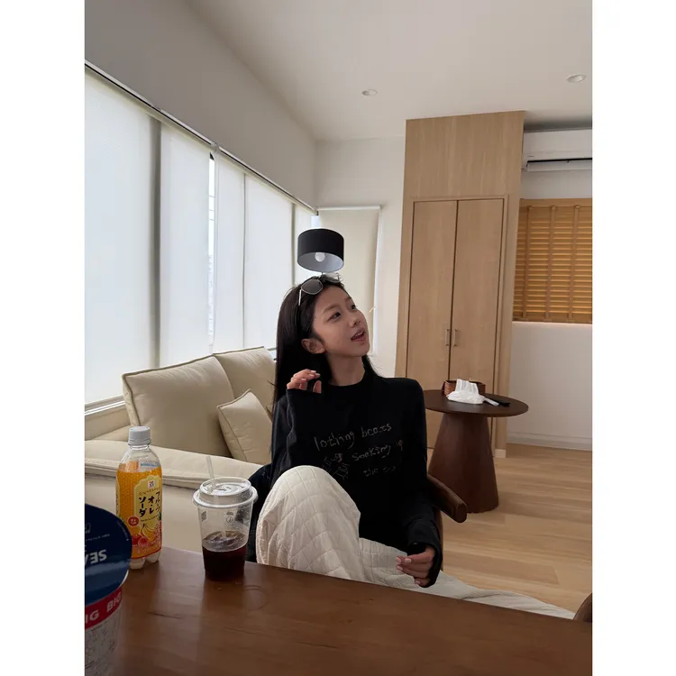 Multi Math晒太阳是zui舒服的事/ 好版型显瘦秋冬印花打底上衣