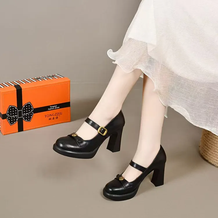 2025新款四季方根高跟鞋学院时尚百搭防水台圆头粗跟浅口搭扣单鞋