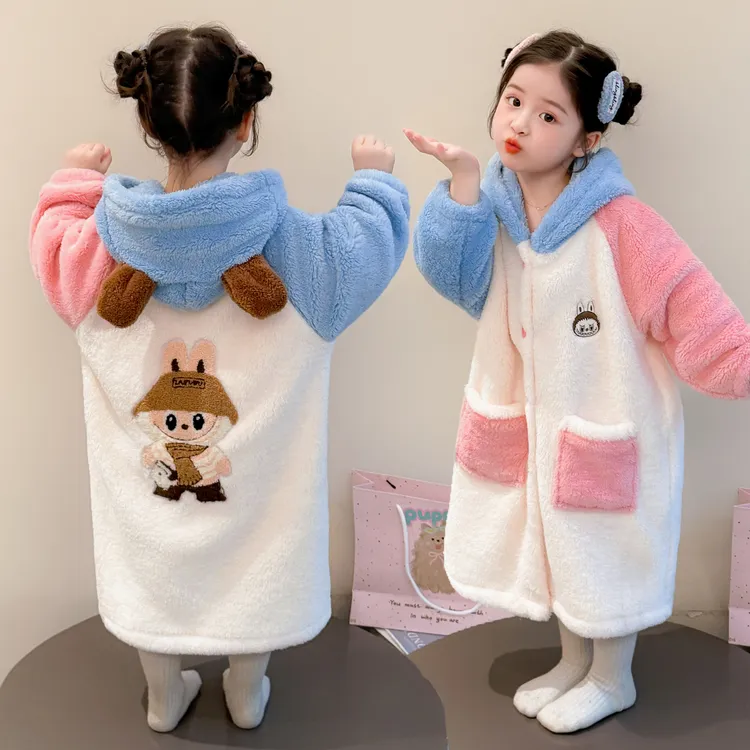 儿童睡袍秋冬季法兰绒家居服浴袍女孩宝宝拉布布新款冬季连帽睡衣