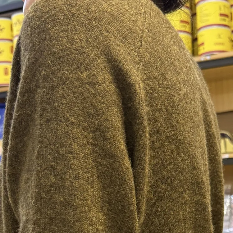 毛衣轻薄外套时尚大方很好搭配