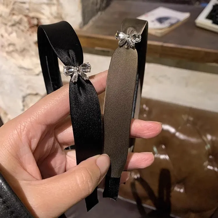 缎面高级感水钻蝴蝶结发箍女头箍洗脸简约发卡2025年韩国头饰饰品
