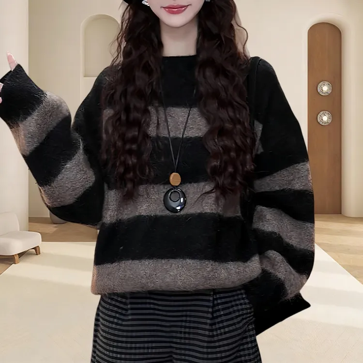 黑灰色圆领复古条纹毛衣秋冬季新款软糯保暖针织打底衫老钱风上衣