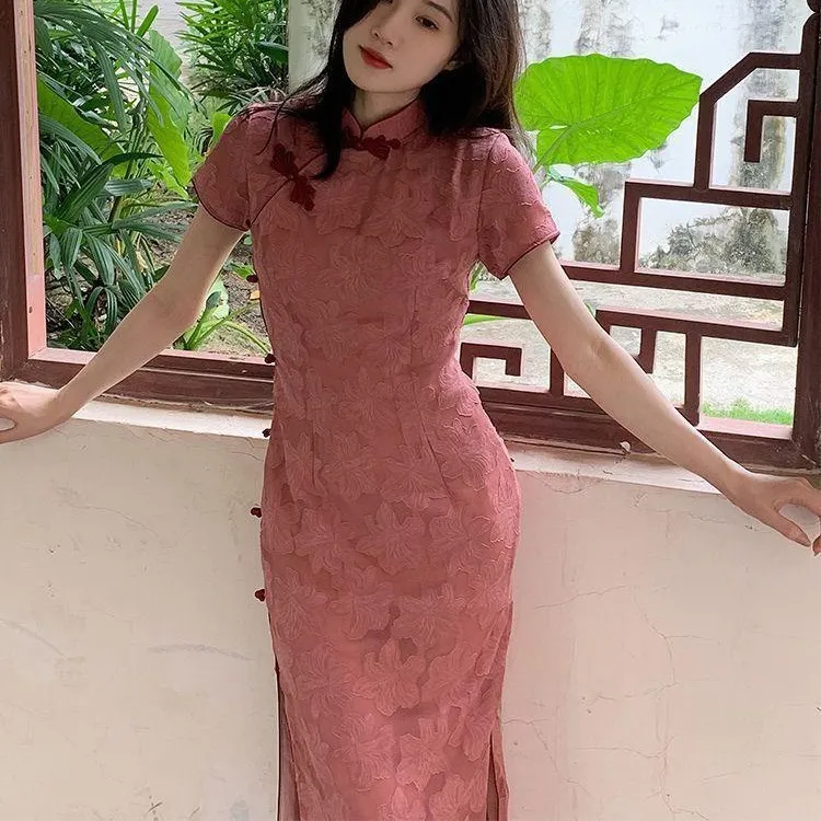 旗袍装订婚年轻款新款旗袍温柔夏季少女范新中式女旗袍日常文艺