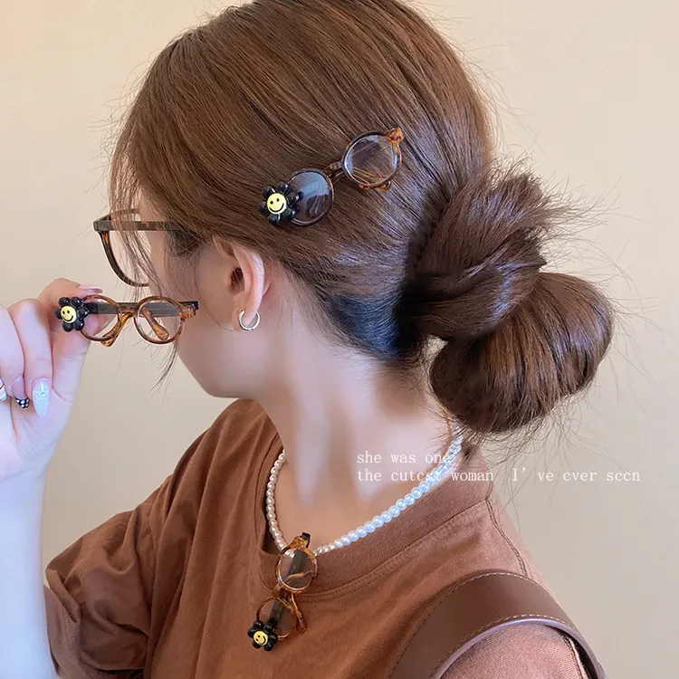 韩系笑脸眼镜发夹女2025新款高端侧边夹发卡前额碎发刘海夹子发饰