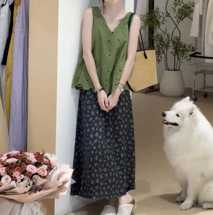 夏季新款慵懒无袖V领上衣高腰碎花半身裙