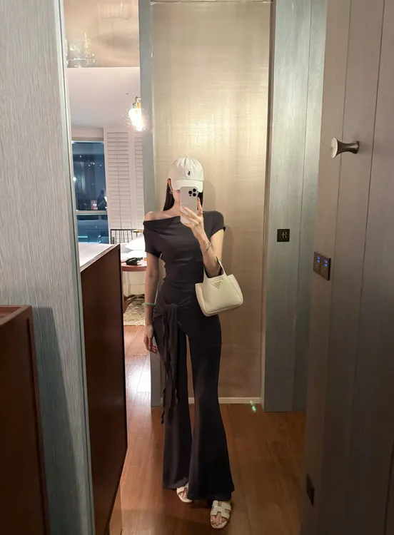 EIA一尧【露思私服日记】气质慵懒上衣+系带休闲裤显瘦设计明星同款