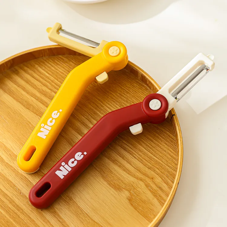 三合一纯色削皮刀多功能家用水果削皮器厨房专用削皮瓜刨刀刮皮刀