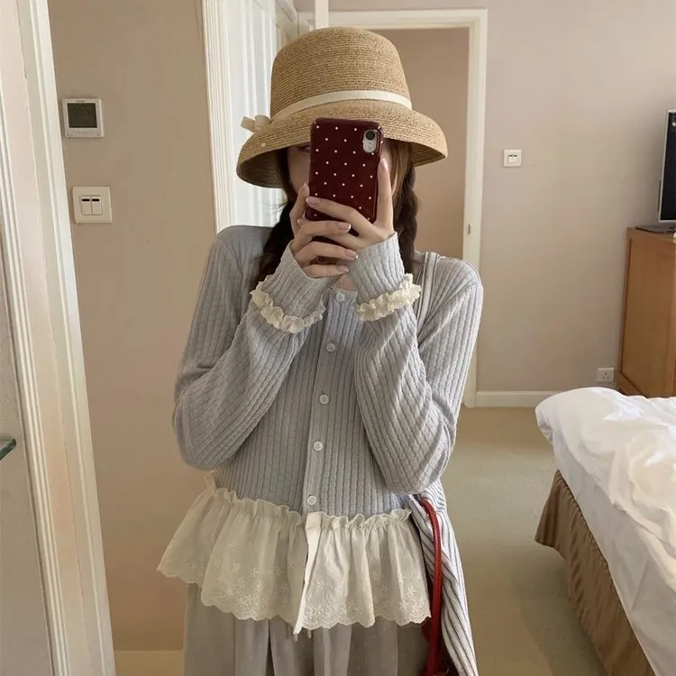 甜糕朵朵云奶蓝拼接花边下摆针织长袖开衫百搭时尚上衣宽松短款