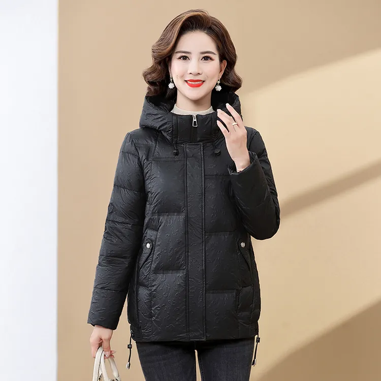 羽绒服女中长款冬季新款中老年加厚大码保暖时尚连帽短款外套中年