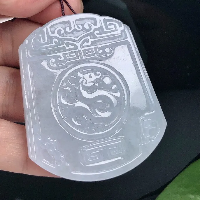 缅甸天然翡翠A货，冰润仿古龙平安牌无事牌吊坠白色冰透厚装正品玉
