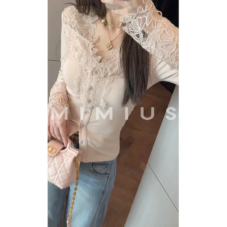 【mimius】P 加厚纯欲风V领修身蕾丝内搭打底衫 G10003