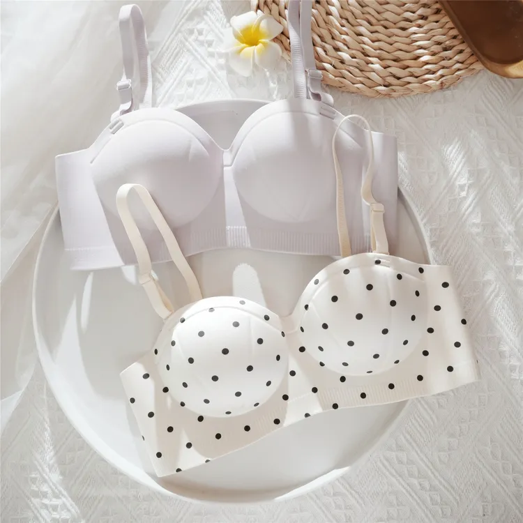 小胸聚拢内衣简约无钢圈文胸显大收副乳上托性感防下垂粉底液胸罩