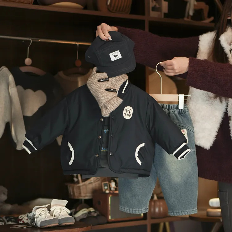 【俩只橙】《冬》悉尼日记~防风藏青夹棉棒球服+口袋卫衣+贴布牛仔裤