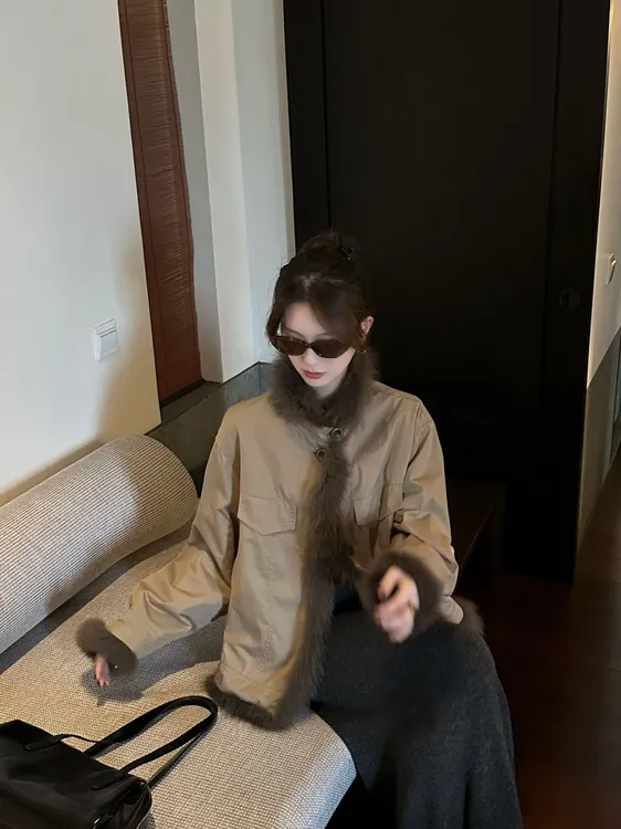 R123470W【兔毛+狐狸毛】落肩长袖立领短外套保暖冬季皮毛上衣