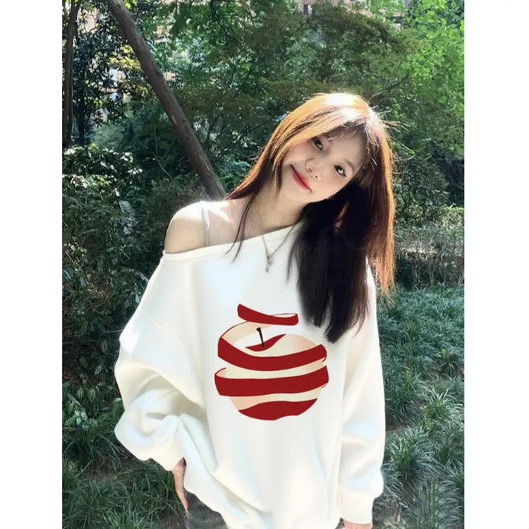 美式斜领露肩白色印花卫衣女秋季2025新款甜妹设计感小众宽松上衣
