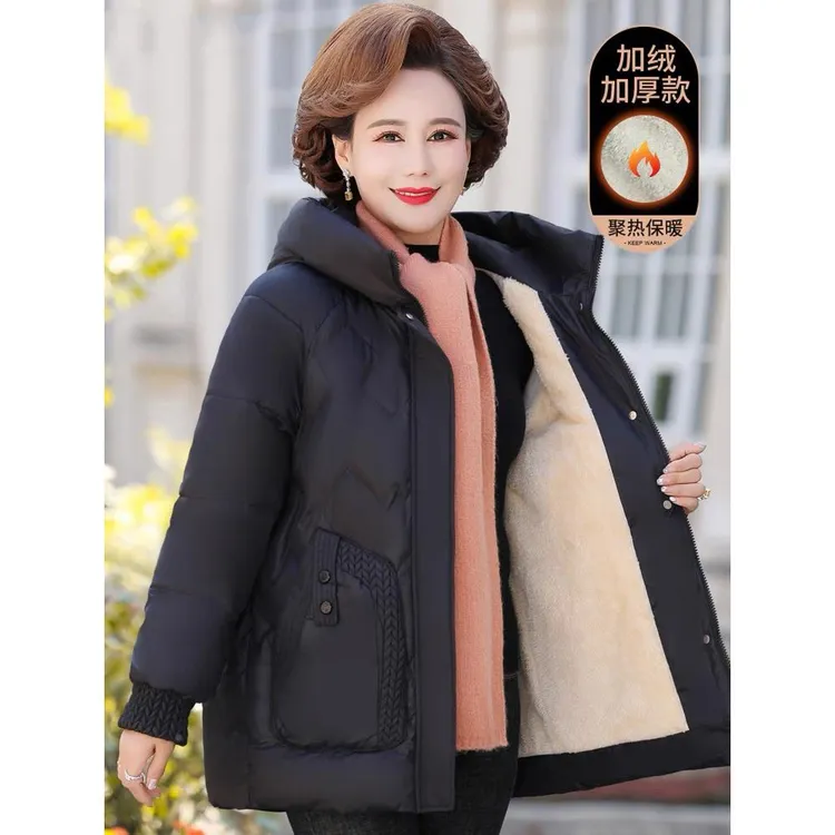 雅鹿优选妈妈的短羽绒服2025冬季新款中年妇女宽松天鹅绒加厚保暖