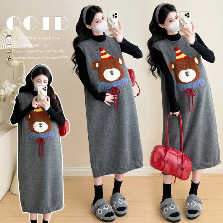 2025孕妇秋冬套装韩版针织时尚卡通小熊背心裙+半高领打底两件套