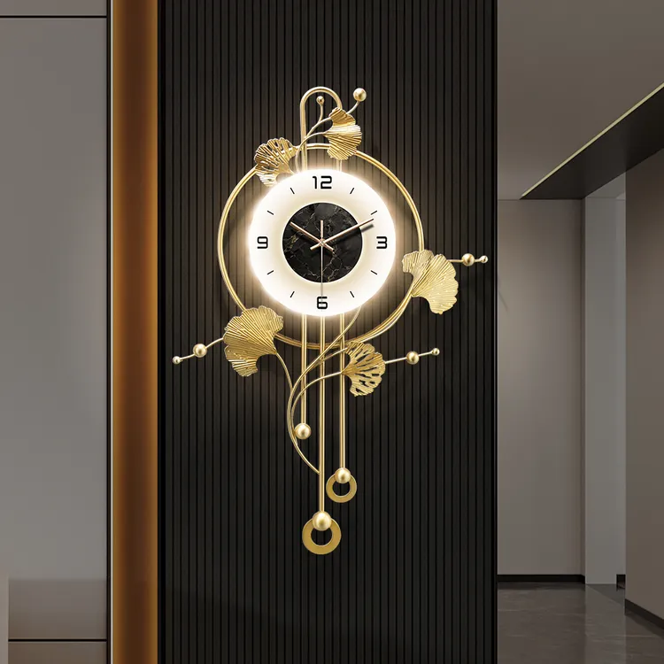 2025年新款现代挂钟轻奢客厅挂表创意简约钟表静音装饰时钟挂墙