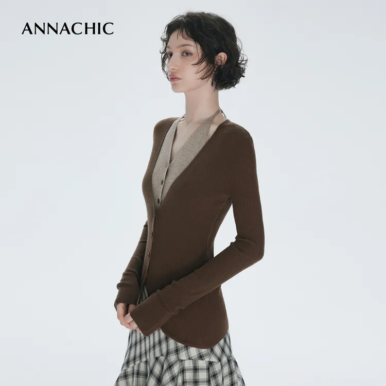 ANNACHIC时髦叠穿_撞色假两件v领挂脖针织衫/修身毛衫露锁骨上衣