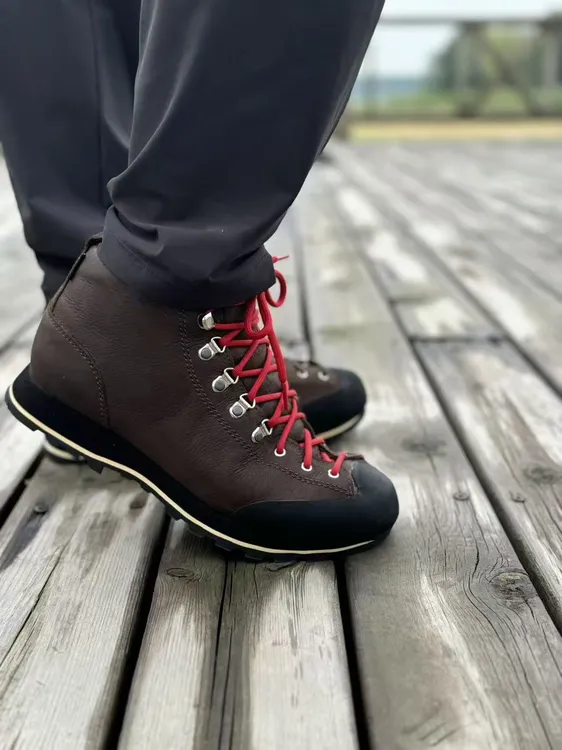 城市向导户外男女款中帮防水徒步鞋登山鞋