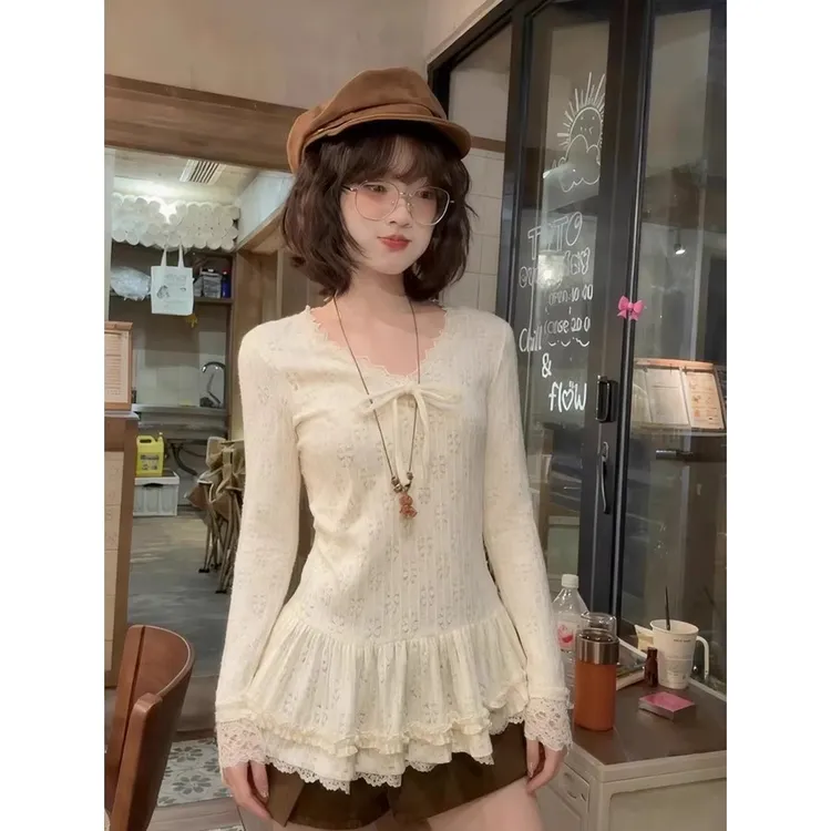 甜美超好看蕾丝拼接秋冬女装冬日复古修身叠穿打底衫法式小上衣女