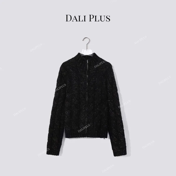 DALI PLUS"炫彩黑针织”立领拉链款开衫外套-D5MM2814